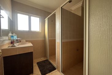 Bandar Tun Hussein Onn