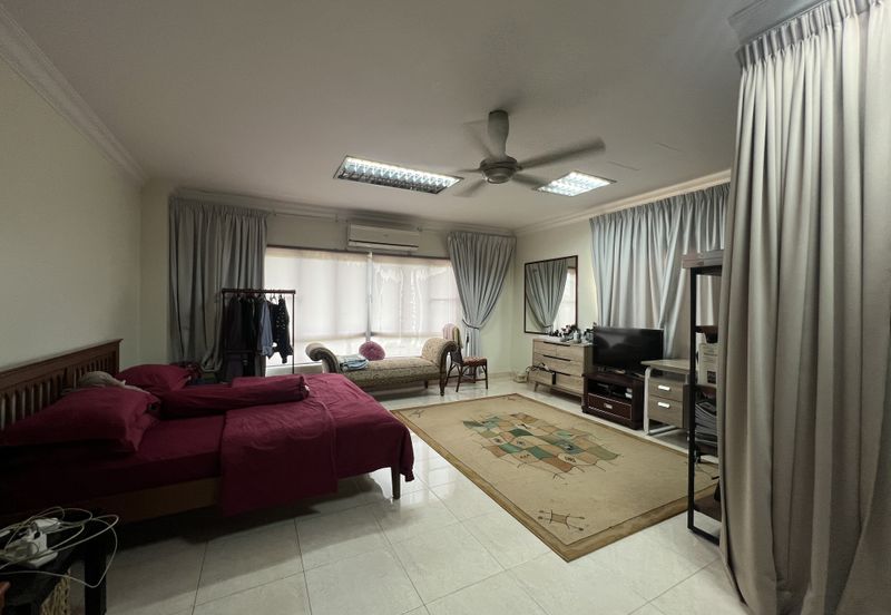 Bandar Tun Hussein Onn