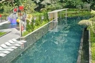 THE COVE HILLSIDE RESIDENCE