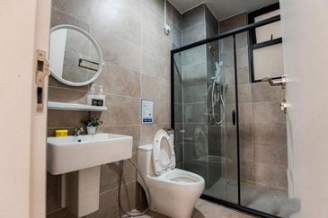 THE COVE HILLSIDE RESIDENCE