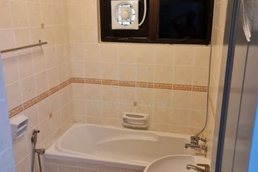 MERU VALLEY RESORT (GOLF VISTA APARTMENT