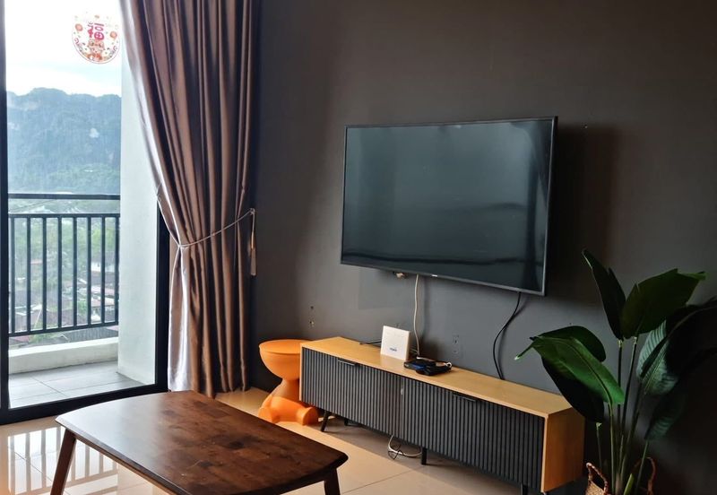 THE COVE HILLSIDE RESIDENCE