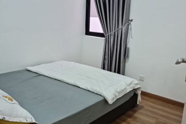 THE COVE HILLSIDE RESIDENCE