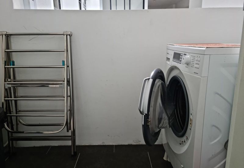 THE COVE HILLSIDE RESIDENCE