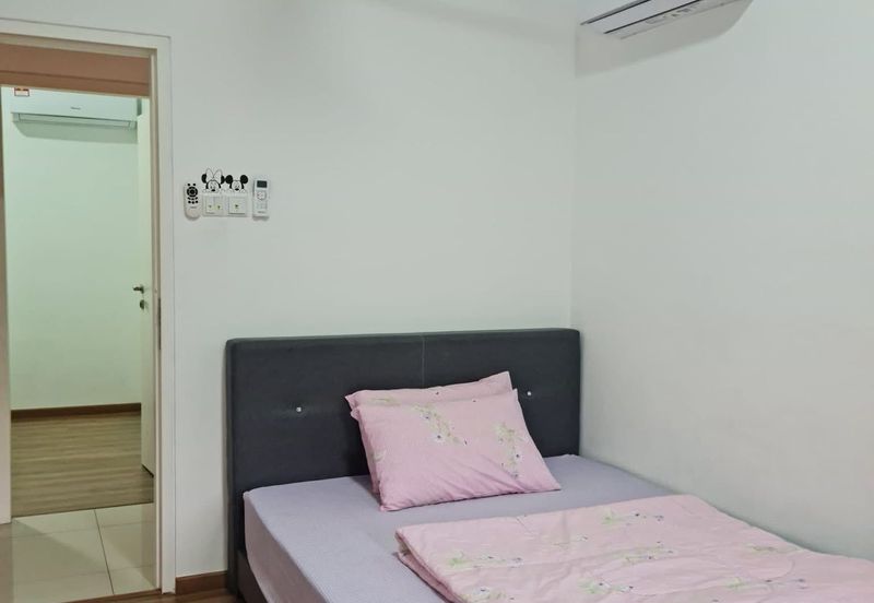 THE COVE HILLSIDE RESIDENCE