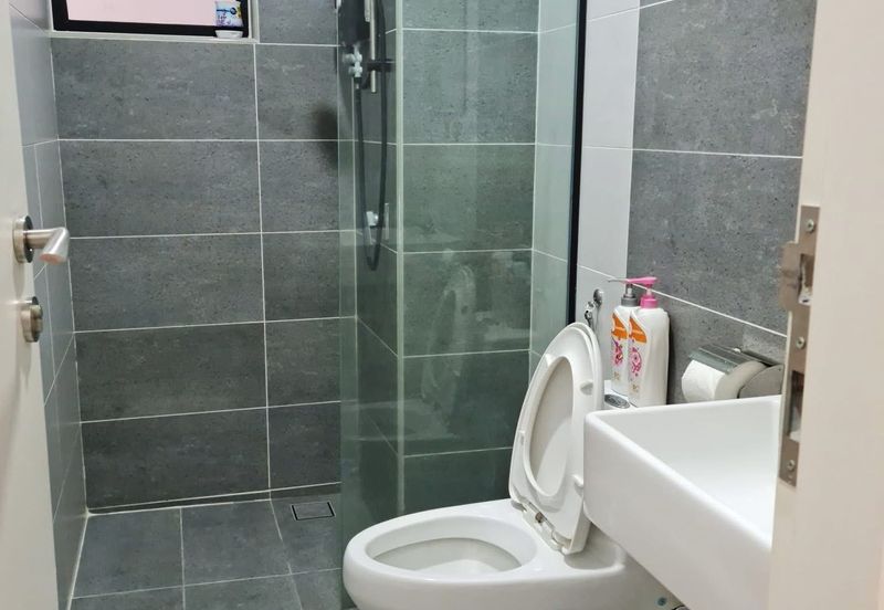 THE COVE HILLSIDE RESIDENCE