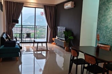 THE COVE HILLSIDE RESIDENCE