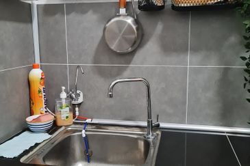 THE COVE HILLSIDE RESIDENCE