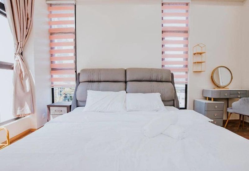 THE COVE HILLSIDE RESIDENCE