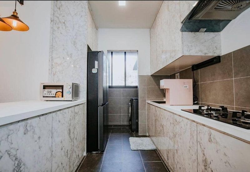 THE COVE HILLSIDE RESIDENCE