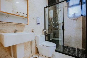 THE COVE HILLSIDE RESIDENCE