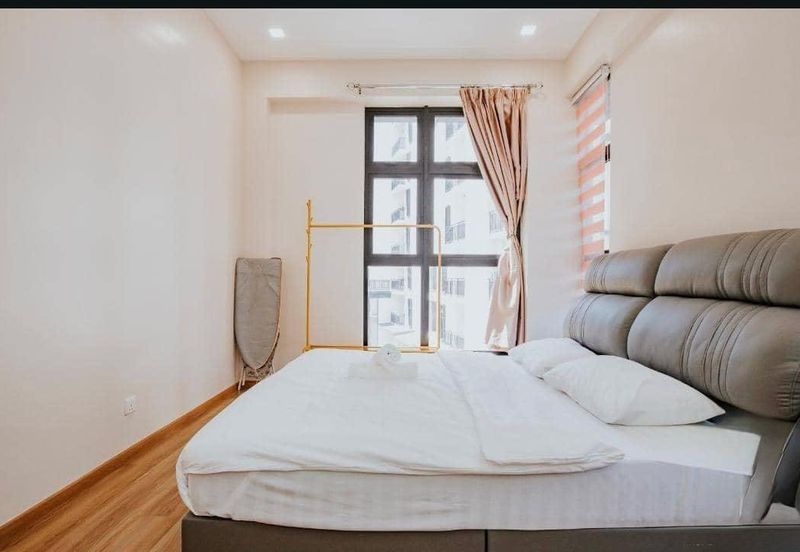 THE COVE HILLSIDE RESIDENCE