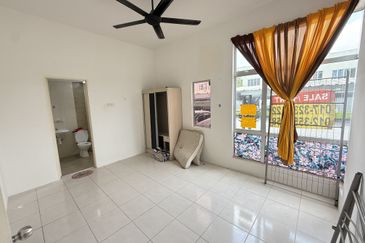 CASA RESIDENCES, CHEMOR