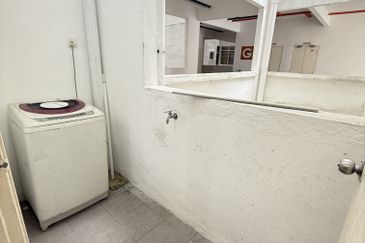 CASA RESIDENCES, CHEMOR