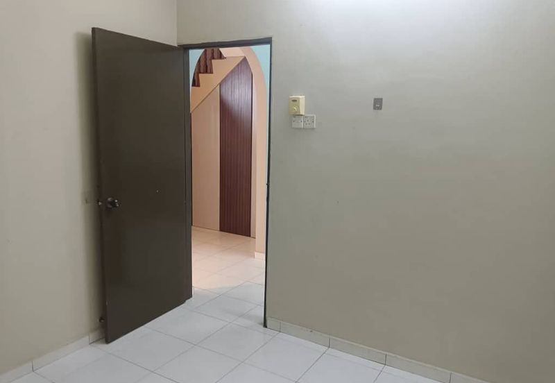 TAMAN PENGKALAN INDAH