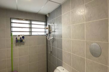 Pangsapuri Seri Tecoma