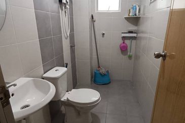 CASA RESIDENCES, CHEMOR