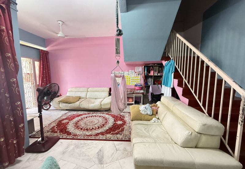 TAMAN RASI, MENGLEMBU