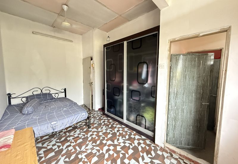 TAMAN RASI, MENGLEMBU