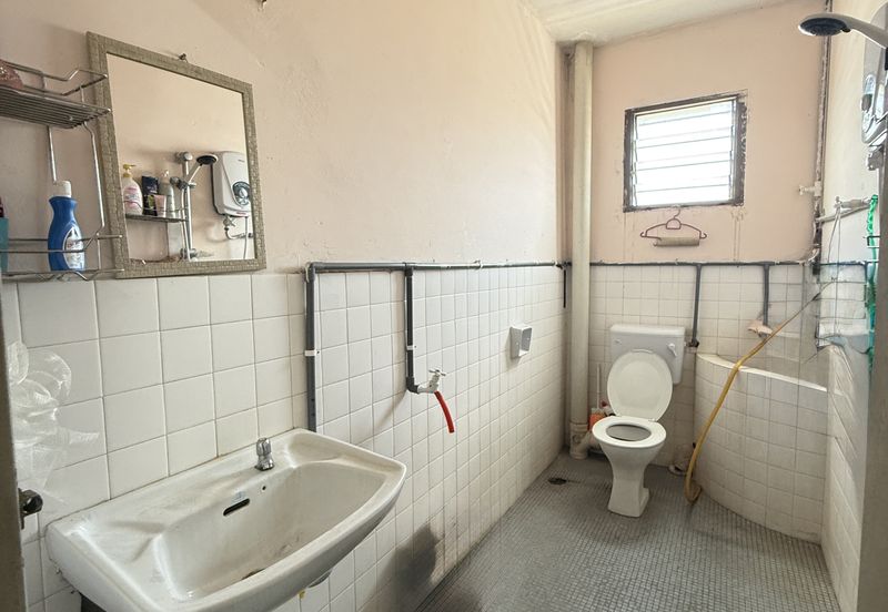 TAMAN RASI, MENGLEMBU