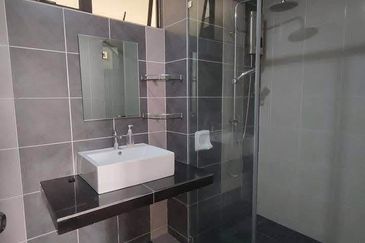 Upper East @ Tiger Lane