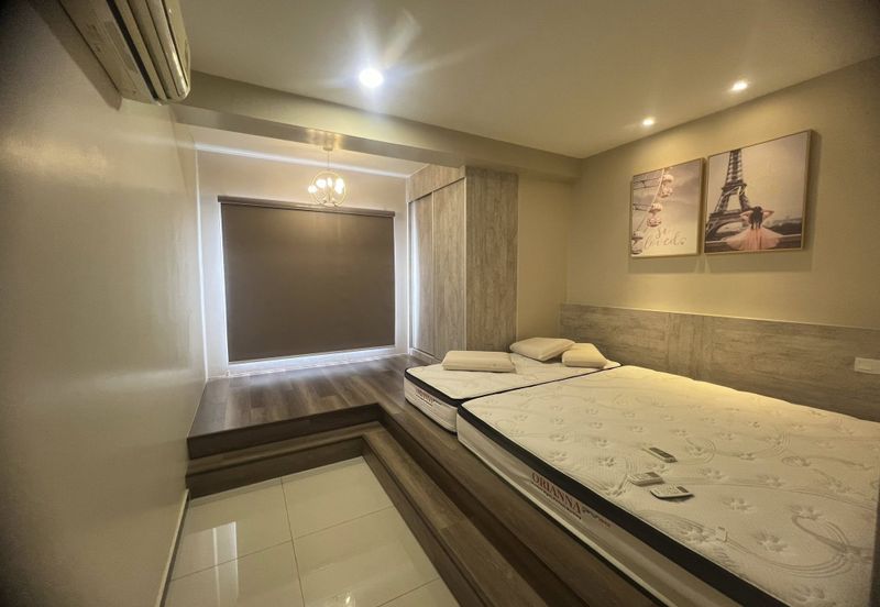 Manhattan Condominium