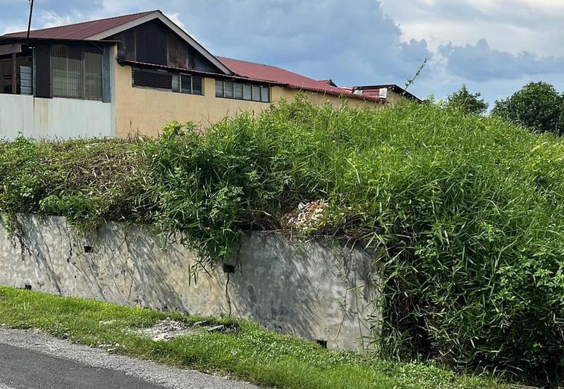 KAMPUNG BARU BUKIT MERAH