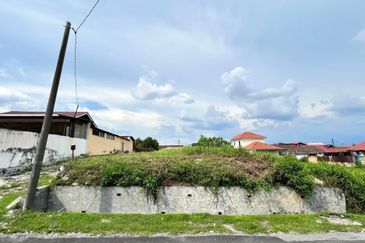 KAMPUNG BARU BUKIT MERAH