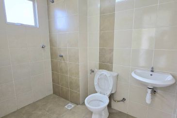 CASA RESIDENCES, CHEMOR