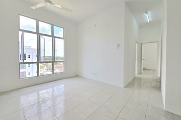 CASA RESIDENCES, CHEMOR