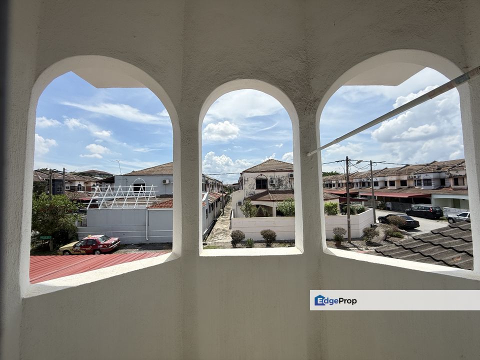 Taman Song Choon Partially Furnish Double Storey, Perak, Ipoh