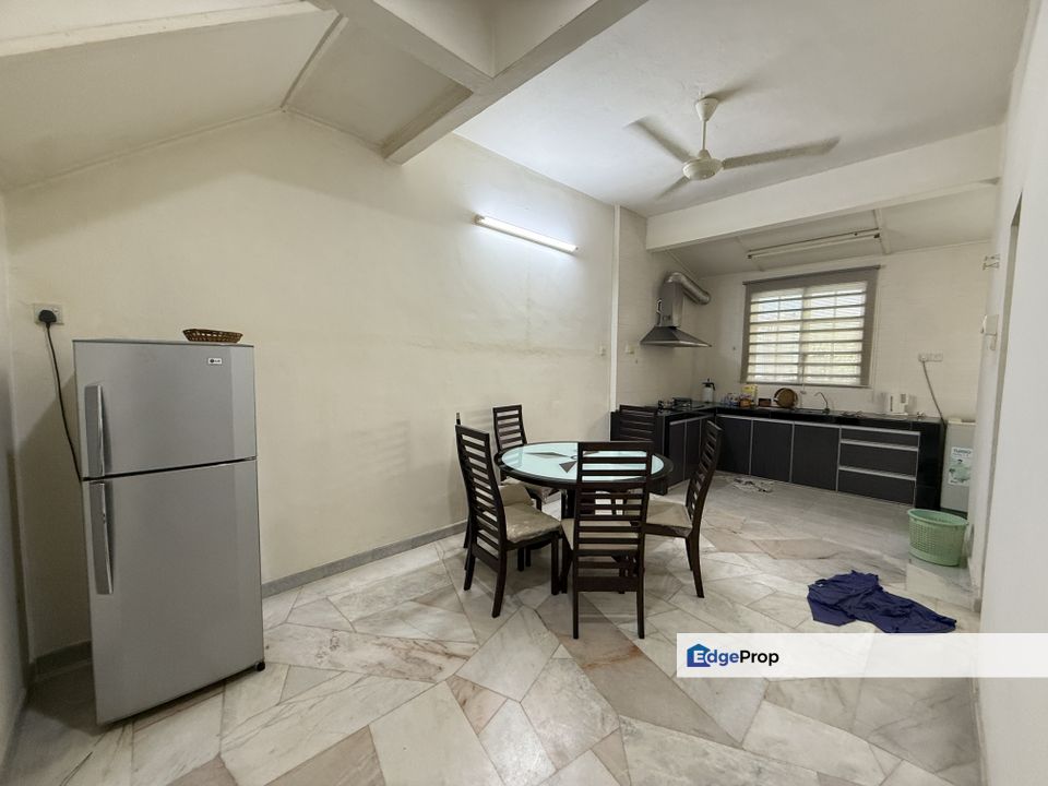 Taman Song Choon Partially Furnish Double Storey, Perak, Ipoh