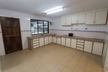 TAMAN MENGLEMBU BERLIAN