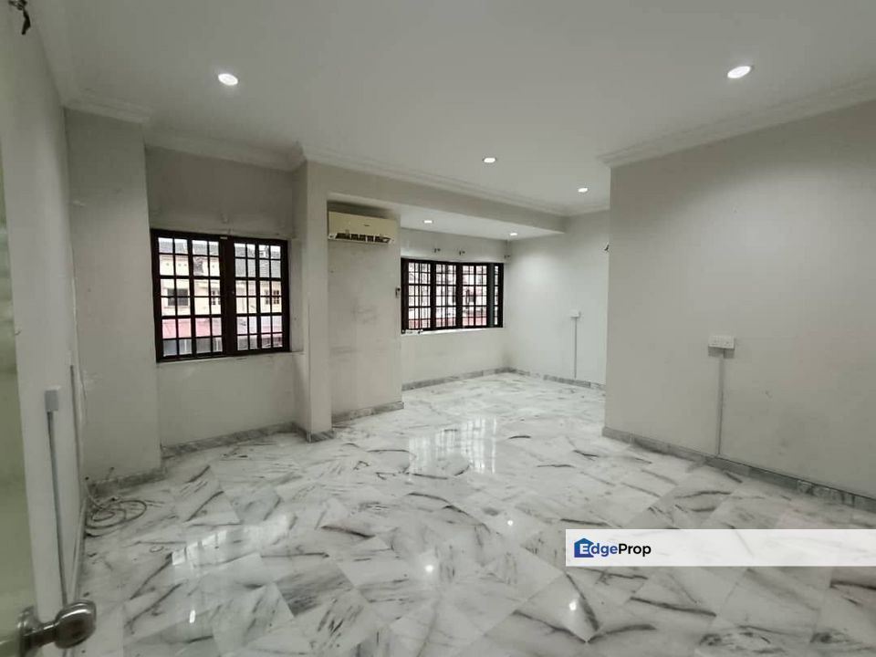 Taman Menglembu Berlian 20x95 Double Sty, Perak, Kinta