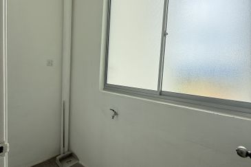 CASA RESIDENCES, CHEMOR