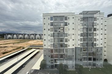 CASA RESIDENCES, CHEMOR