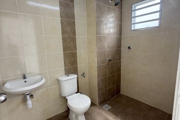 CASA RESIDENCES, CHEMOR