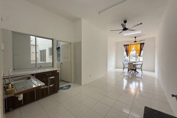 CASA RESIDENCES, CHEMOR