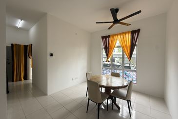 CASA RESIDENCES, CHEMOR