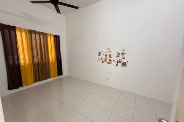 CASA RESIDENCES, CHEMOR