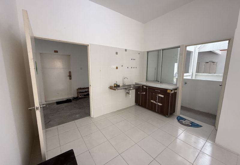 CASA RESIDENCES, CHEMOR