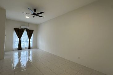 Medan Lapangan Cyber