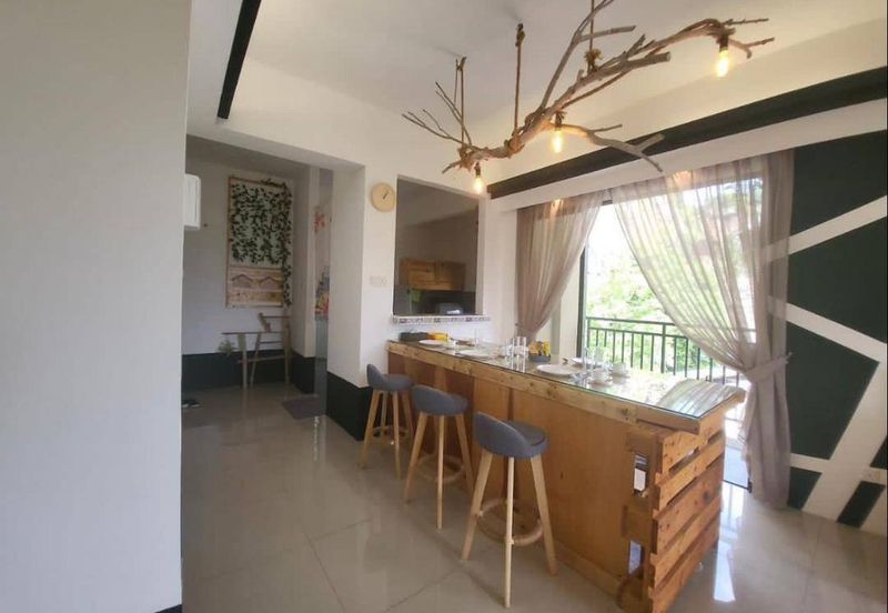 THE COVE HILLSIDE RESIDENCE