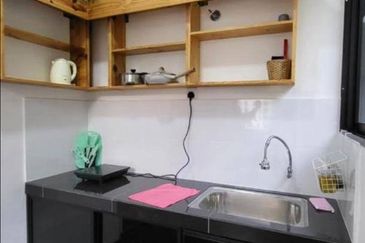 THE COVE HILLSIDE RESIDENCE