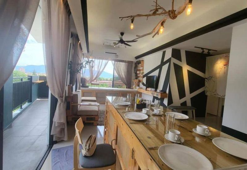 THE COVE HILLSIDE RESIDENCE