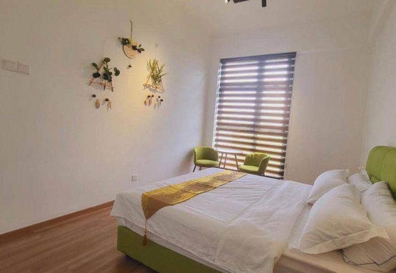 THE COVE HILLSIDE RESIDENCE