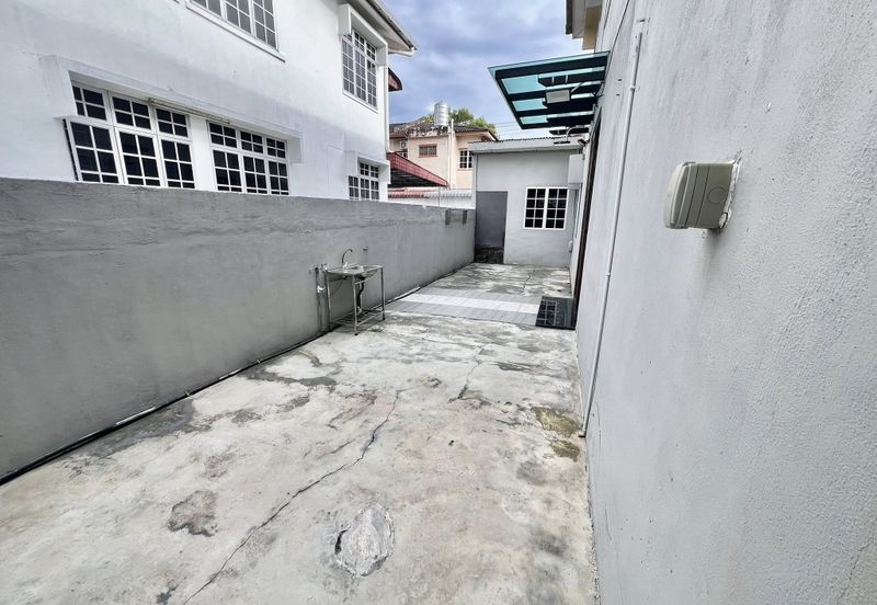 TAMAN ANJUNG BERCHAM MEGAH