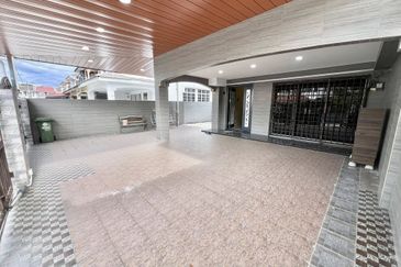 TAMAN ANJUNG BERCHAM MEGAH