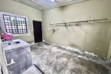 TAMAN ANJUNG BERCHAM MEGAH