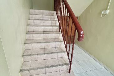 TAMAN ANJUNG BERCHAM MEGAH